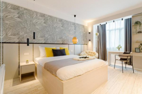 Centric Charm - Modern Studio Living